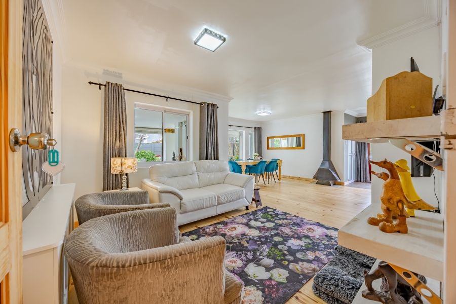 3 Bedroom Property for Sale in Edgemead Western Cape